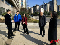 祁阳市领导节前赴该市中医医院查安全送温暖