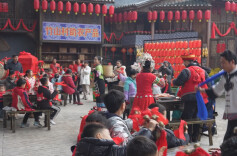 新春走基层｜凤凰竹山村：年俗里藏着乡愁 团圆中品出幸福