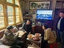 岳麓街道：新春走访暖人心 真情慰问显温情