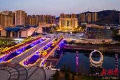 张灯结彩迎新春