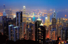 “00后当上春节主理人后，老年旅客开始飞向一线城市”