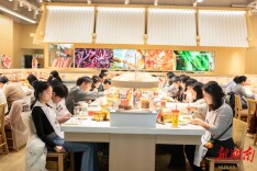 节前消费市场火热