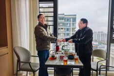 组织关怀送上门 新春温暖入人心——汝城法院开展春节慰问退休老干部活动