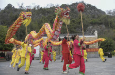 多彩民俗过大年