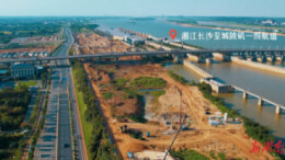 南腔北调庆新春，地道乡音送祝福