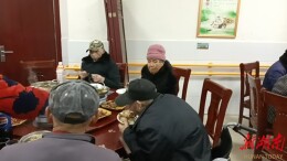 情暖新春 武陵源区敬老院老人乐享暖心年饭
