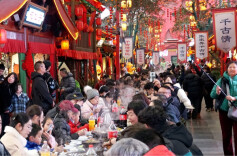 赏奇峰仙境、品土家年味，海内外游人齐聚张家界武陵源赴新春之约