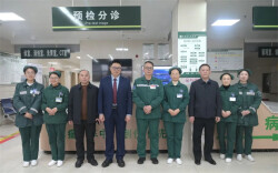 新春走基层㉜丨致敬坚守！大年初一，汝城县人民医院慰问一线在岗职工