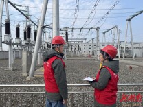 春节服务不打烊 长沙“电雷锋”为企业生产“注满电”