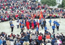 春潮涌动乾州城——2026年乾州春会现场特写@湖南日报头版