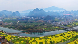 春暖花开乡村美