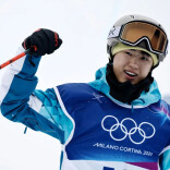 “手机致伤”，滑雪比赛为啥非得带手机？