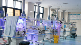 新春走基层 马不停蹄我在岗｜白衣执甲守安康 医者坚守护团圆