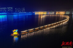 慈利：千年板板龙灯，解锁全新玩法@湖南日报头版