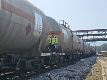 日均运油3600吨！春运飞机燃油来自这个岳阳“小站”