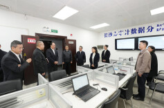 毛伟明赴审计署长沙特派办走访慰问干部职工