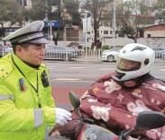 他的“年”，全在路上