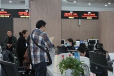 策马扬鞭再出发——春节后开工首日一线观察