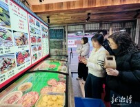 一天400多个电话订餐，“水哥”这个春节忙不赢