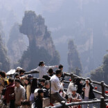 张家界三大主要景区迎客近50万人