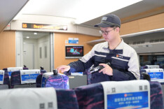 从湘江到珠江：“90后”铁路人的春运坚守