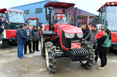 购农机  备春耕