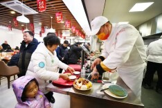 辛小湘丨节后首场国常会，将目光投向“银发经济”