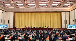 辛小湘丨湖南“新春第一会”开了一个“自己人的会”