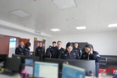 开工第一天，洞口公安“马”力全开！