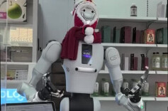 央视春晚舞台上的机器人，来长沙“带货”了