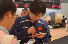 王楚钦拒绝签名：“白纸我签不了”，律师提醒：普通人也有风险