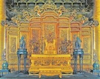 太和殿宝座为何历经数百年仍璀璨生辉