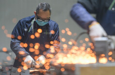 铆足干劲  产能全开