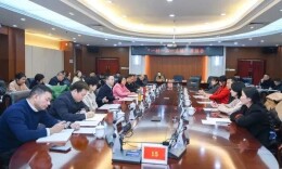 娄底召开“一村一品一主播”座谈会