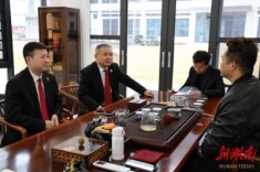 走访企业听心声促发展