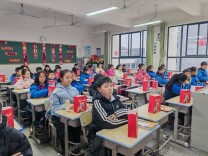 株洲市天元区栗雨小学开学报到暖意融融 ​