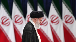 特朗普称伊朗最高领袖哈梅内伊“已死”