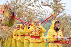 民俗巡游迎元宵