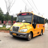 长沙金霞新村社区：定制“求学专线” 打通上学“最后一公里”