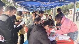 江华：春风送岗促就业 真情相助暖民心