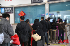 慈利：免费返岗专列连起“家门”与“厂门”