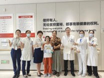 一面锦旗，一段故事，他们用初心守护患者眼里的光