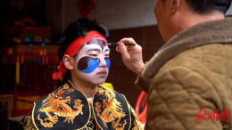 衡阳县：水波堂花灯祈丰年 