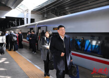 快讯丨在湘全国人大代表抵达北京 