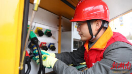 骏马踏春闹元宵 电力护航不打烊——国网张家界供电公司全力保障 2026 元宵灯会可靠供电