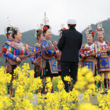 中国乡村发展“底子”更厚“路子”更宽（国际人士看中国乡村全面振兴）