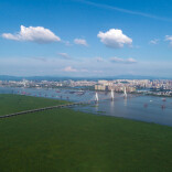 省级党报朋友圈丨大江大港大出海