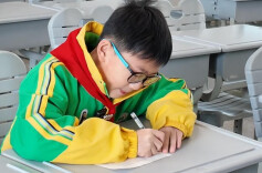 春日来信①｜字迹稚嫩，却写满最纯粹的想念