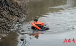 冷水无情，警心炙热！邵阳县公安民警纵身一跃，勇救落水女生
