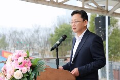 学雷锋精神，做民族脊梁——长沙市麓山梅溪湖实验中学校长彭云致辞